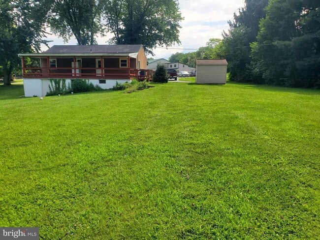 property at 570 Guldin Rd