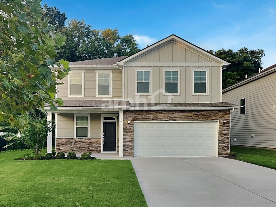807 Mary Beth Ct in Murfreesboro, TN - Building Photo