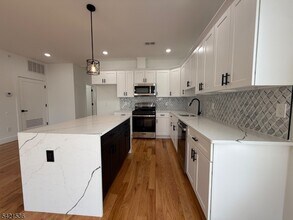 223 Monroe Ave in Plainfield, NJ - Building Photo - Building Photo