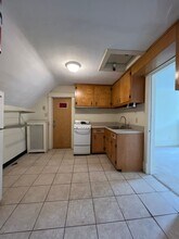 724 W College Ave in State College, PA - Foto de edificio - Building Photo