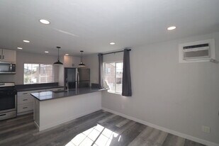 4239 Swift Ave in San Diego, CA - Building Photo