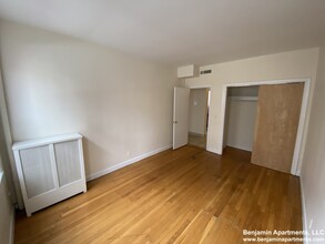 1125 Commonwealth Ave, Unit 2 in Boston, MA - Building Photo - Building Photo