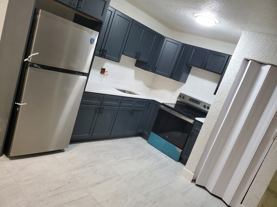 5310 NW 24th St, Unit 141 in Lauderhill, FL - Foto de edificio