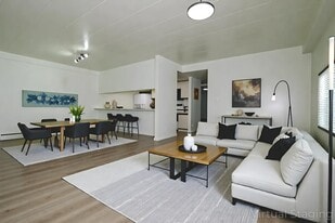 Wehnwood Court Apartments in Altoona, PA - Building Photo