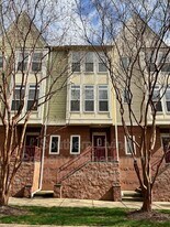 127 S Sycamore St in Charlotte, NC - Building Photo