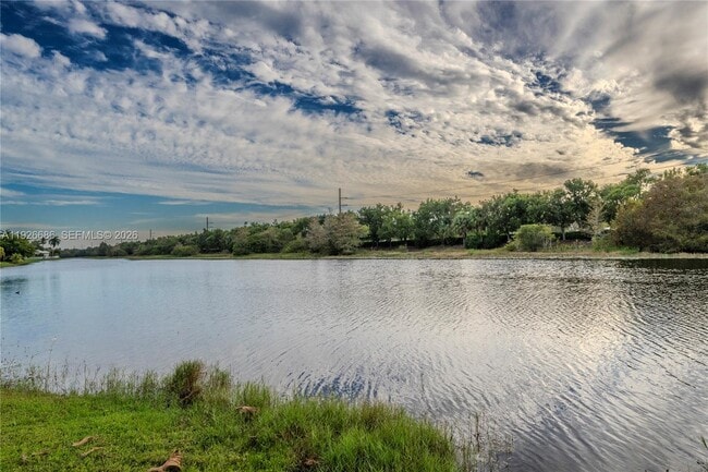 property at 2893 Oakbrook Dr