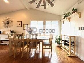 3452 Lockwood Dr in San Diego, CA - Building Photo - Building Photo