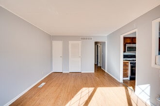 1823 Overdene Ave in Rockford, IL - Building Photo - Building Photo