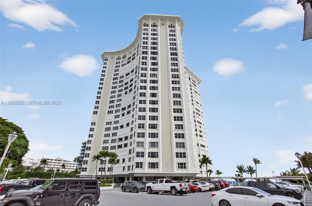 1340 S Ocean Blvd in Pompano Beach, FL - Building Photo