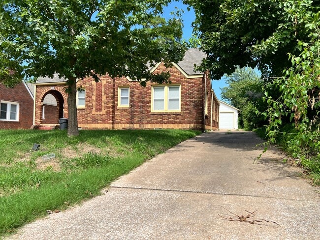 831 S Indianapolis Ave in Tulsa, OK - Building Photo - Building Photo