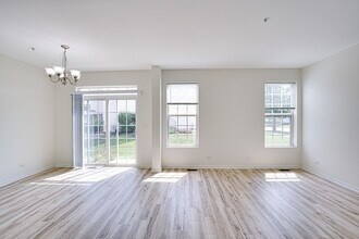 3962 Evans Ct in Yorkville, IL - Building Photo - Building Photo