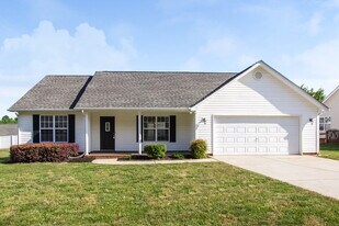 1118 Landen Chase Drive in Monroe, NC - Building Photo