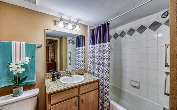 Stonegate Apartments in Amarillo, TX - Building Photo - Building Photo