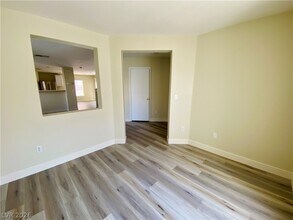 6158 Dutch Windmill Ave in Las Vegas, NV - Building Photo - Building Photo