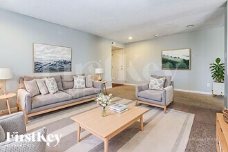 2331 Salem Park Ct in Indianapolis, IN - Building Photo - Building Photo