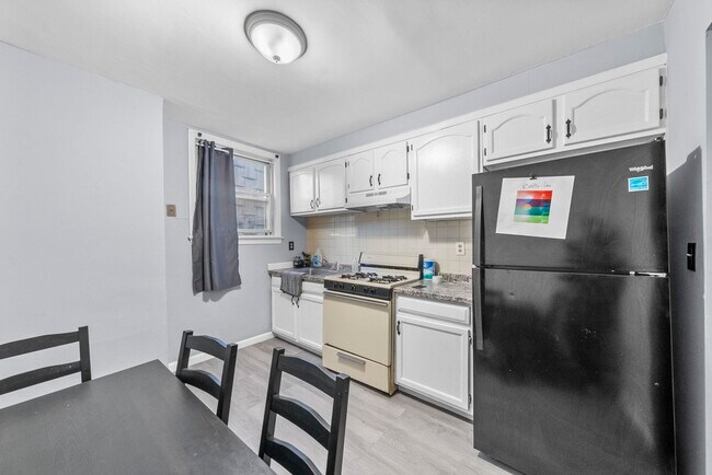 146 Bowers St in Jersey City, NJ - Building Photo - Building Photo