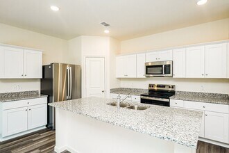 15295 Abella Dr in Montgomery, TX - Building Photo - Building Photo