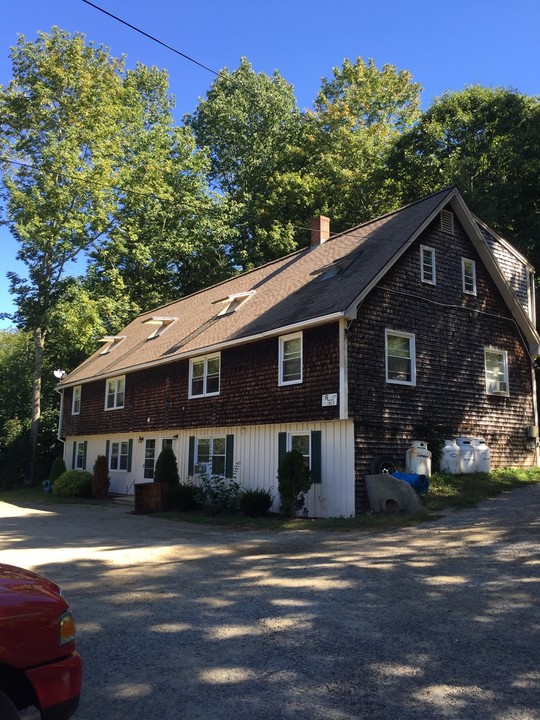 76 Marble Ave in Waldoboro, ME - Foto de edificio