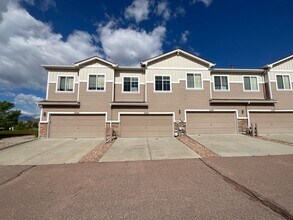 2570 Shannara Grove in Colorado Springs, CO - Building Photo - Building Photo