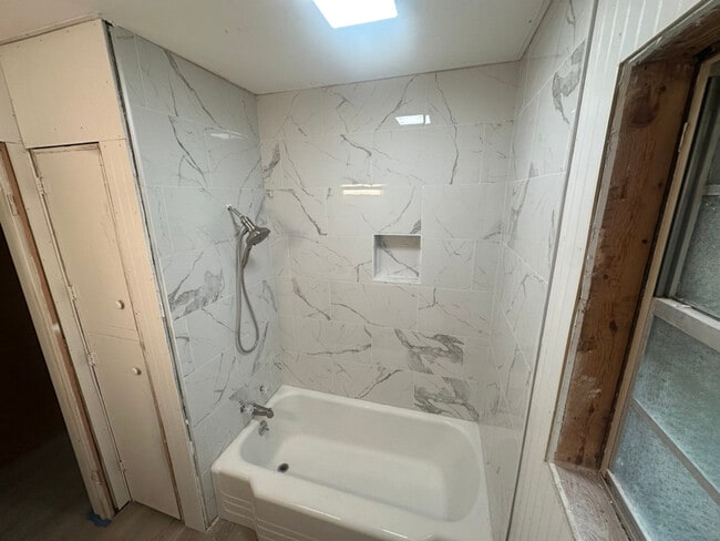 608 5th St in Baldwyn, MS - Building Photo - Building Photo