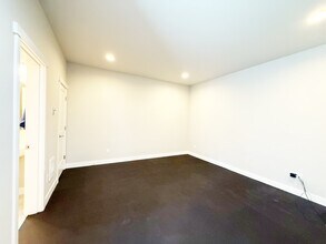 9031 Triumph Ave NE in Bremerton, WA - Building Photo - Building Photo