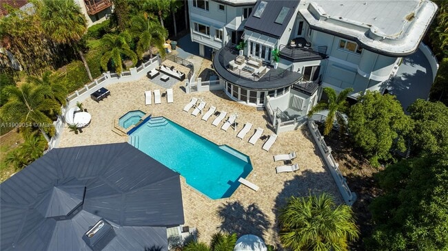 property at 2827 S Indian River Dr