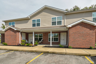 Hyden Greene in Philippi, WV - Foto de edificio - Building Photo