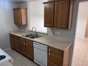 2525 W Oklahoma Ave in Guthrie, OK - Building Photo - Building Photo