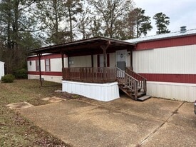 5118 US-80 in Pearl, MS - Building Photo