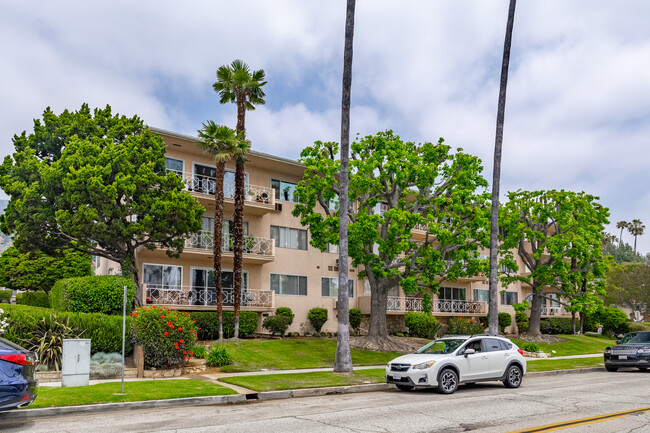 103 W Mountain ST in Glendale, CA - Foto de edificio - Building Photo