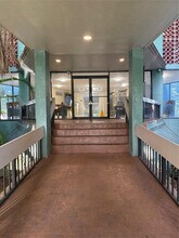 4222 Inverrary Blvd in Lauderhill, FL - Building Photo - Building Photo