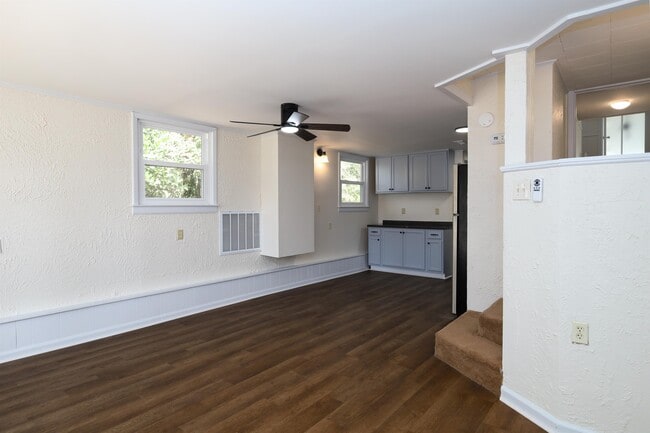 1190 Blue Creek Rd in Jacksonville, NC - Building Photo - Building Photo