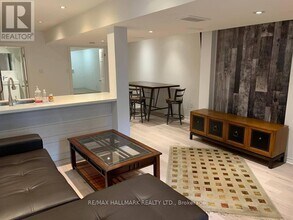 130 Ashdale Ave in Toronto, ON - Building Photo - Building Photo