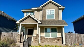 130 Frasier Dr in San Marcos, TX - Building Photo