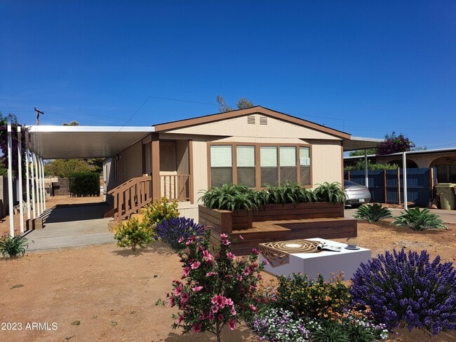 property at 7125 N 68th Dr