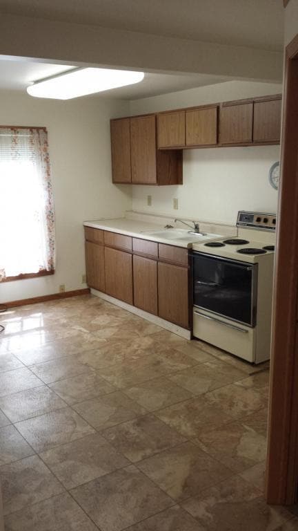 918 Vine St in La crosse, WI - Building Photo - Building Photo