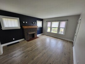1152 W 27th St, Unit 1st Floor in Erie, PA - Building Photo