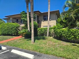13761 Via Aurora in Delray Beach, FL - Building Photo