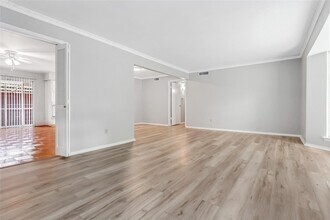 6007 Sandhurst Ln, Unit B in Dallas, TX - Building Photo - Building Photo