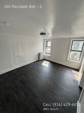 160 Palisade Ave in Yonkers, NY - Building Photo - Building Photo