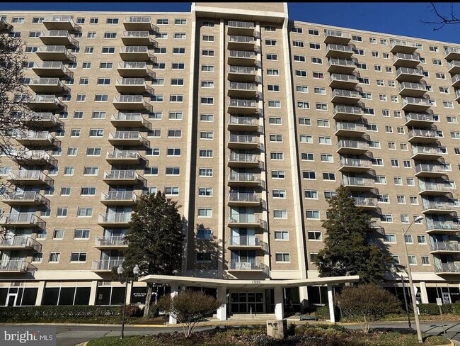 property at 1225 Martha Custis Dr
