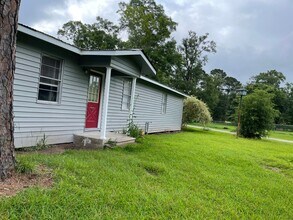 1595 Chinkapin Dr in Vidor, TX - Building Photo - Building Photo