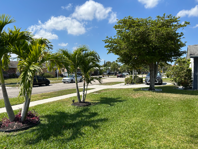 6579 Country Wood Way in Delray Beach, FL - Building Photo - Building Photo