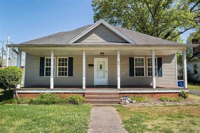 property at 801 N Liberty St