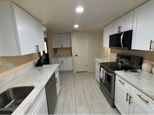 10210 W Burns Dr in Sun City, AZ - Building Photo - Building Photo