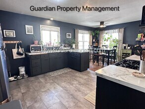 1640 Kentucky Ave S in Minneapolis, MN - Building Photo - Building Photo