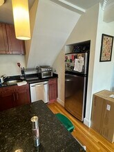 1798 Beacon St, Unit 2 in Brookline, MA - Building Photo - Building Photo