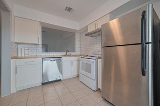 7805 Rue St Cyr St in Houston, TX - Building Photo - Building Photo