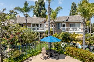 Cape La Jolla in La Jolla, CA - Building Photo - Building Photo