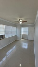 824 NE 7th St in Hallandale Beach, FL - Building Photo - Building Photo